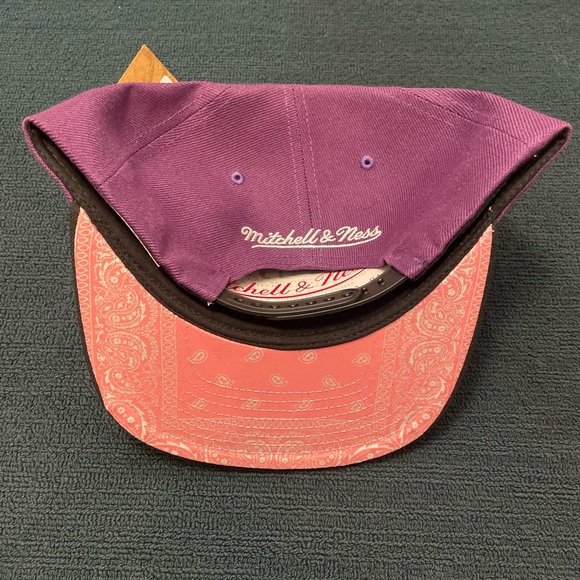 Mitchell & Ness NBA Los Angeles Clippers SnapBack Hat - Picture 5 of 5